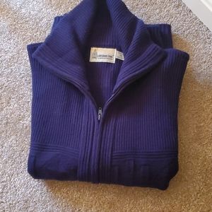 London Fog like new men's navy sweater XL